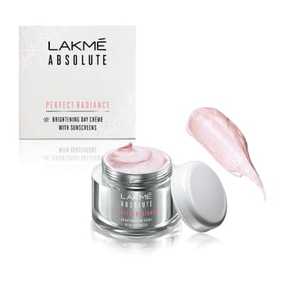 Lakme Absolute Perfect Radiance Day Cream saffronskins