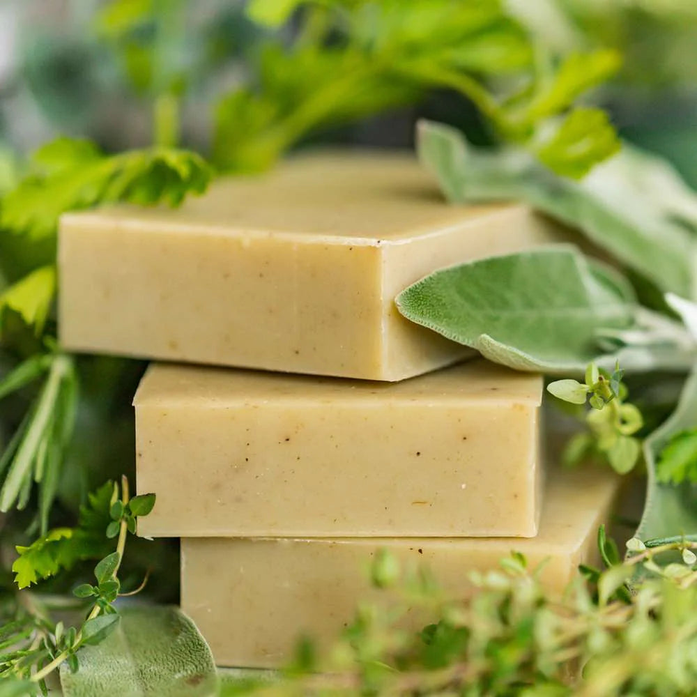 Careen Handmade Soap - Shampoo Bar (Garden herbs) 90g