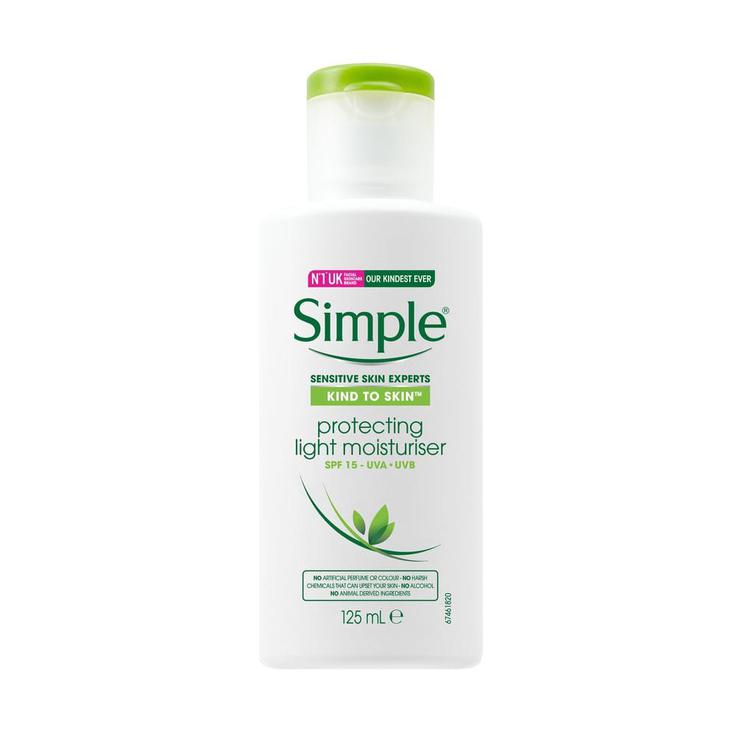 Simple Protecting Light Face Moisturiser Cream 125ml