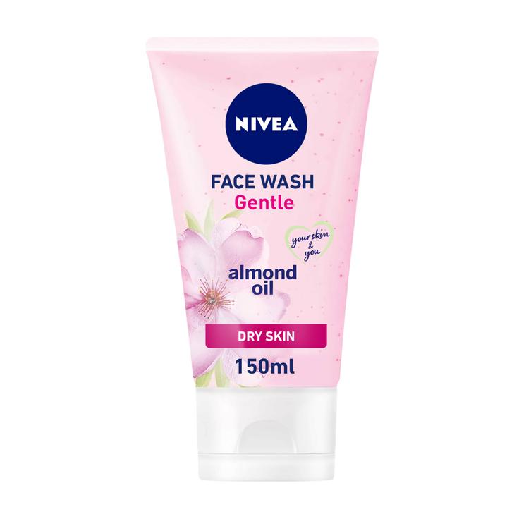 Nivea Gentle Face Wash Dry Skin Almond Oil 150ml