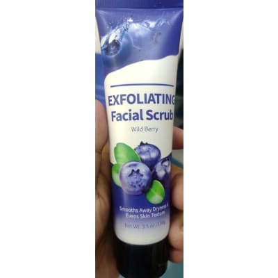 Exfoliating Facial Scrub Wild Berry 100g