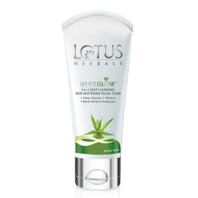 Lotus Herbals White Glow 3 In 1 Deep Cleansing Skin 