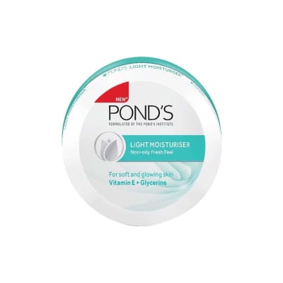 Pond’S Light Moisturiser 250Ml saffronskins 